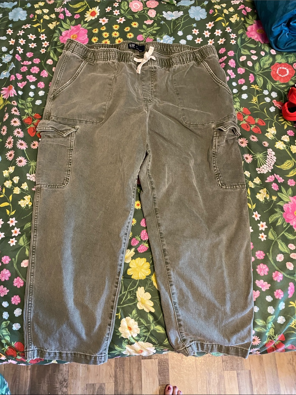 GAP Olive Green Cargo Joggers with Drawstring Waist